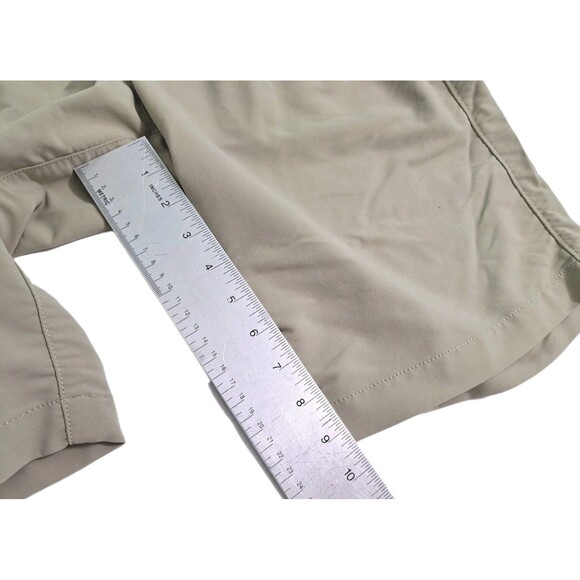 Under Armour Khaki Shorts Mens 36 Loose Heatgear Performance Golf Dress Chinos - Picture 10 of 10